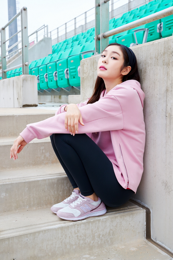 [이미지] 뉴발란스 우먼스 뮤즈 김연아의 880 화보(1)
