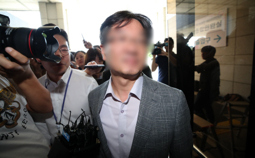 '삼성 노조와해 의혹' 전 삼성전자 전무 소환
