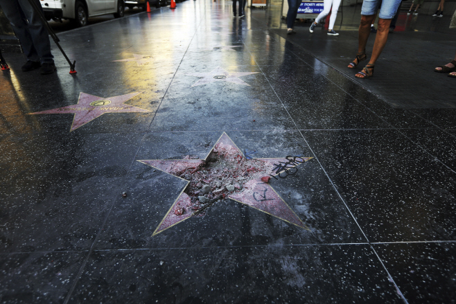 Trump Star Vandalized