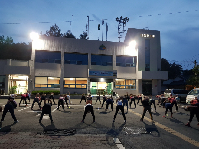 뱃살탈출 신바람 야간 에어로빅 운영) (1)
