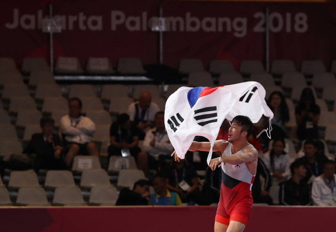 류한수 금메달<YONHAP NO-6261>