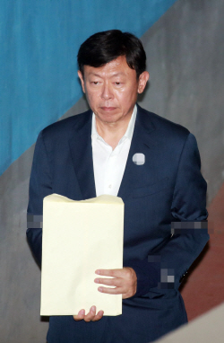 법정 향하는 신동빈 회장