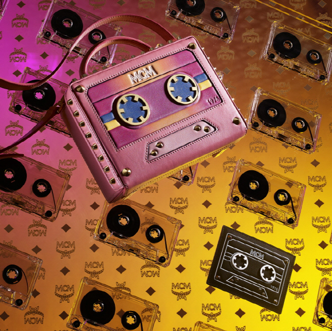 [이미지] MCM 베를린 카세트 크로스바디