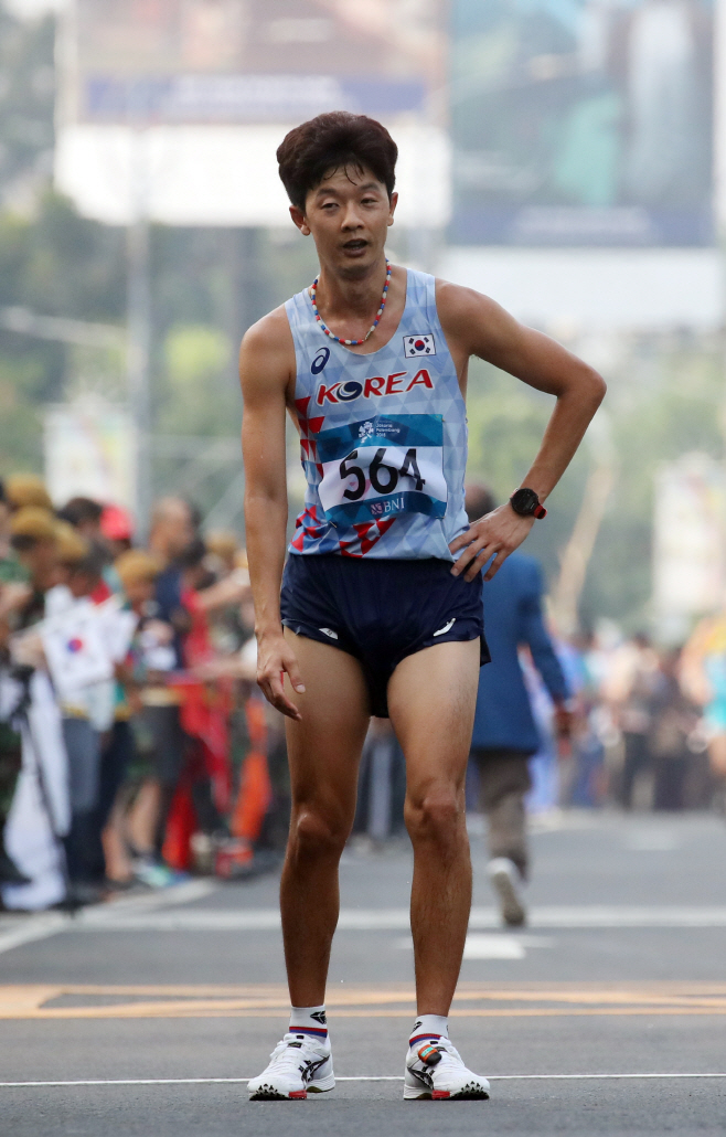 4위로 들어온 김현섭<YONHAP NO-1956>