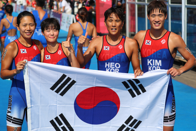 한국, 트라이애슬론 은메달로 2018 AG마무리<YONHAP NO-1670>