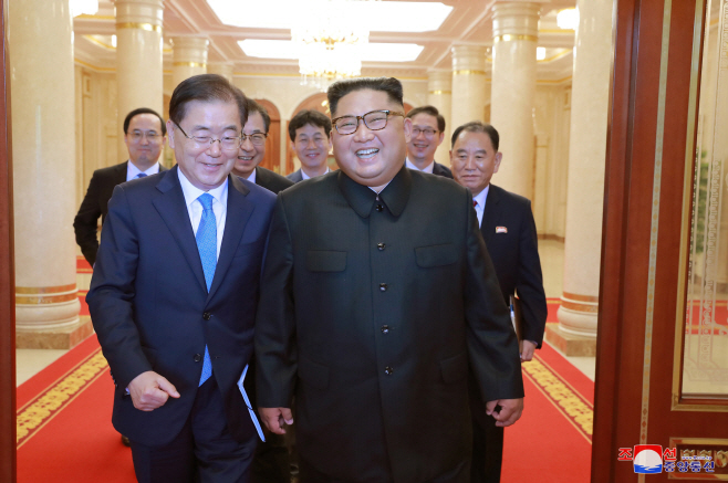 북한 김정은, 대북 특별사절단 접견