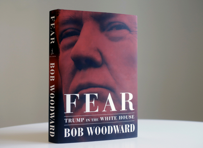 Trump vs Woodward