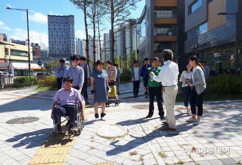 하남시, 공직자 대상유니버설디자인 체험 교육