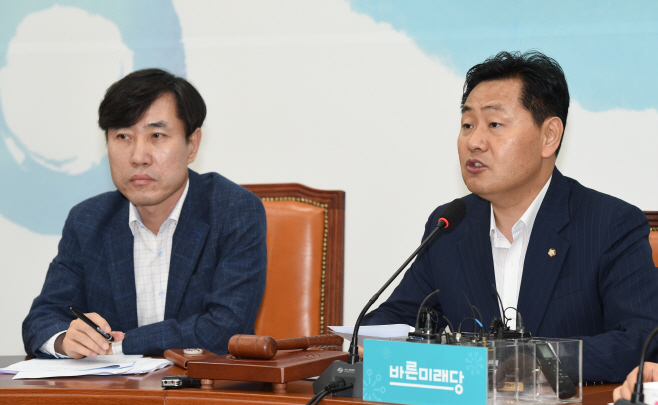 [포토]모두발언하는 김관영 원내대표