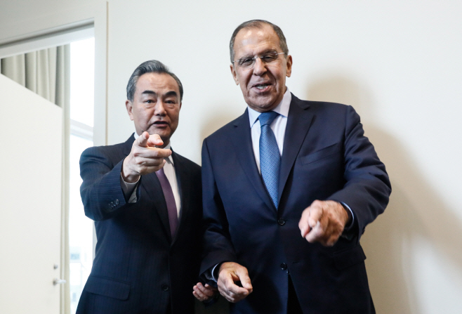 Foreign Ministers of Russia and China meet for talks