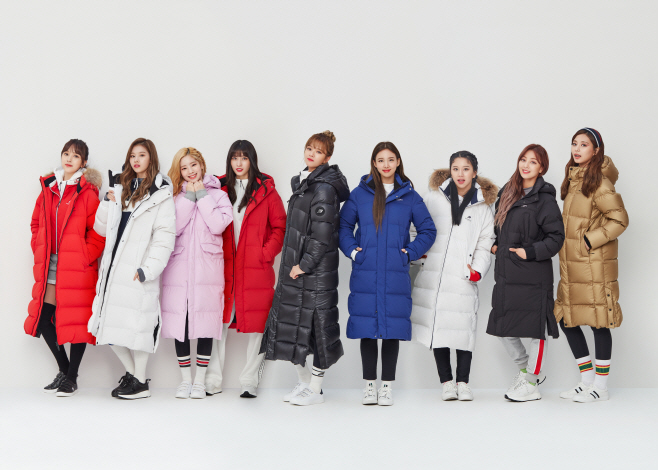 사진1. 트와이스 벤치파카
