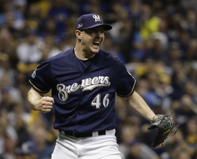 NLCS Dodgers Brewers Baseball <YONHAP NO-3787> (AP)