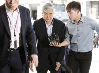피의자 신분으로 출석하는 조양호 회장