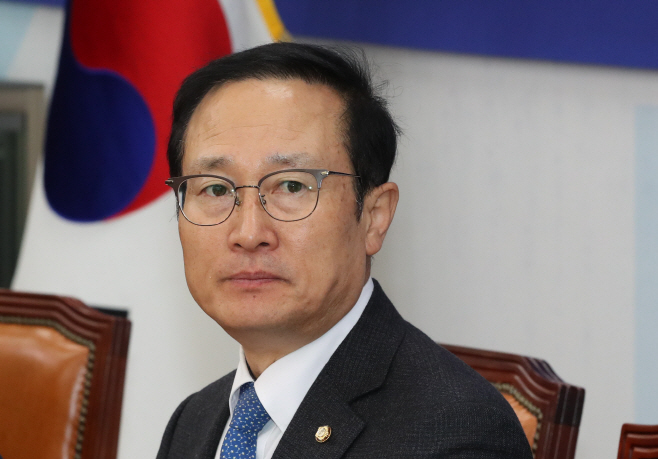 정책조정회의 참석한 홍영표 원내대표