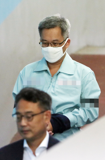 법정 향하는 '드루킹' 김동원과 '보수논객' 변희재