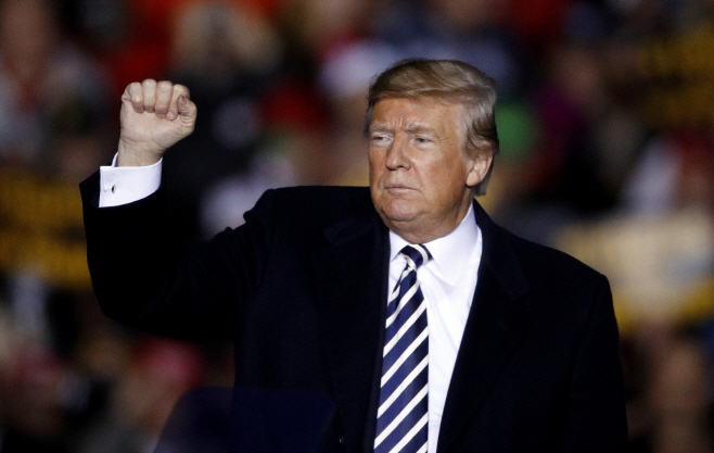 Election 2018 Trump <YONHAP NO-2419> (AP)