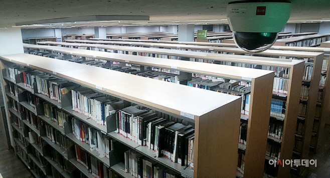 도서관 고화질CCTV