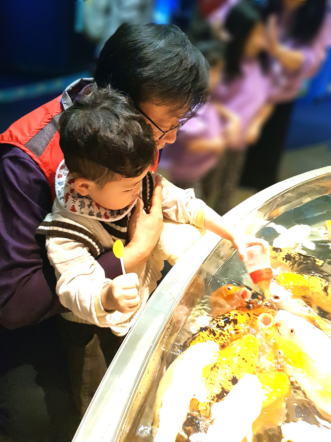 [롯데지주] 샤롯데봉사단 봉사활동1