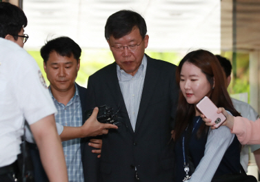 법정 향하는 '노조와해 의혹' 삼성전자서비스 전 대표