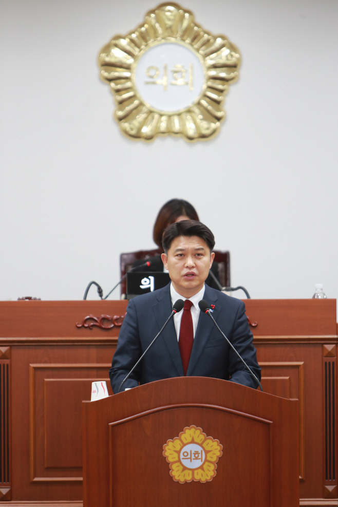 이희진 영덕군수,시정연설 장면1