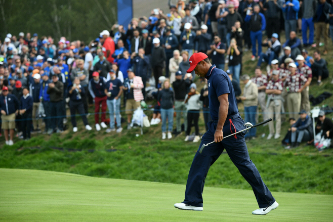 GOLF-FRA-RYDER-CUP-DAY THREE <YONHAP NO-1663> (AFP)