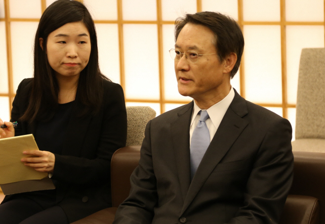 '강제징용 판결' 일본 정부에 초치된 이수훈 주일대사