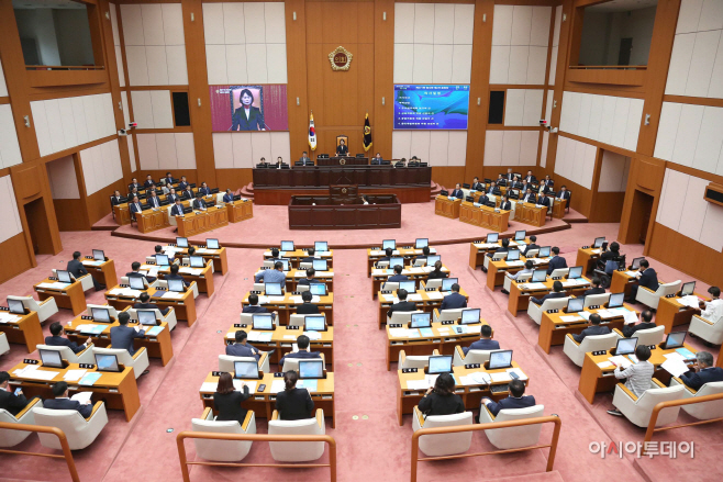 부산시 의회 본회의 모습 1