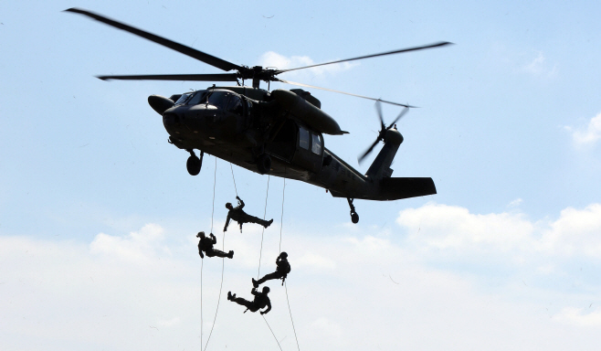 테러진압 특전사 헬기 레펠