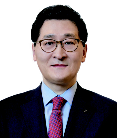 신한은행 위성호 은행장 증명사진