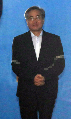 구치소로 향하는 추명호