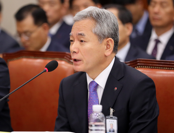 업무보고하는 양수영 한국석유공사 사장