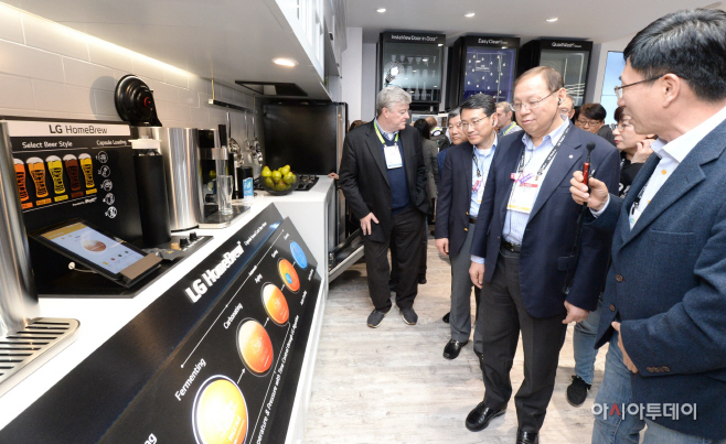 CES2019_LG전자_조성진CEO부스투어_00