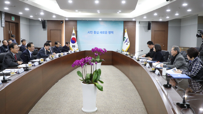 정장선 평택시장 도의원과 현안 논의