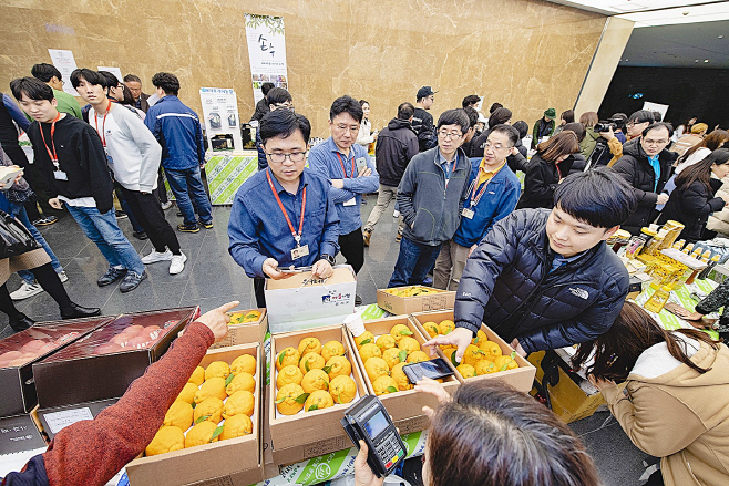 삼성전자 DS부문 평택캠퍼스, 평택 지역 농산물이 회사 안으로!