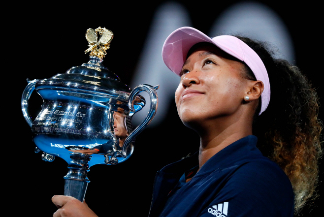 TOPSHOT-TENNIS-AUS-OPEN-PODIUM <YONHAP NO-0232> (AFP)