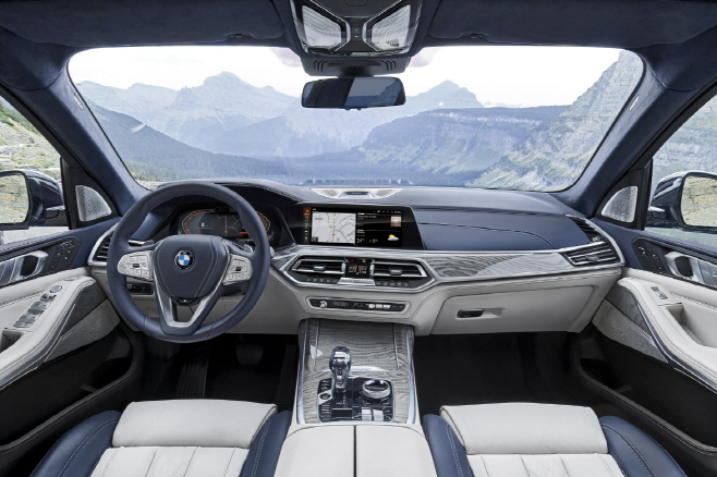 사진-BMW 코리아 플래그십 SAV 뉴 X7 (4)