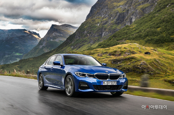 사진-BMW 뉴 3시리즈 (2)