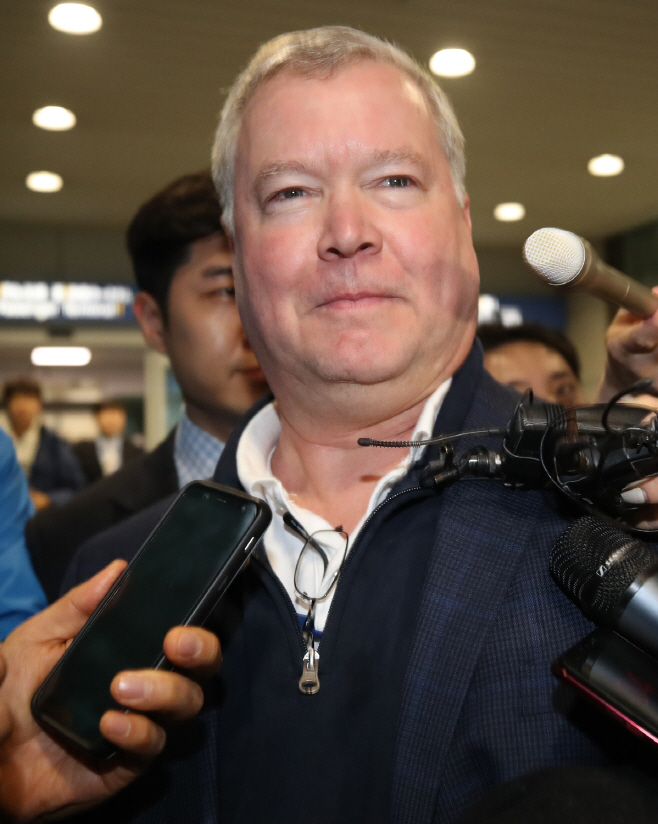 입국하는 비건 미국 대북특별대표