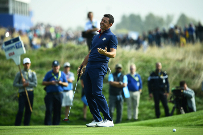 GOLF-FRA-RYDER-CUP-DAY ONE <YONHAP NO-0454> (AFP)