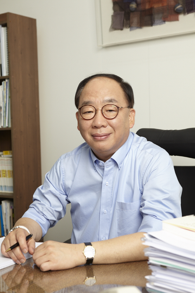 메디힐 권오섭 회장
