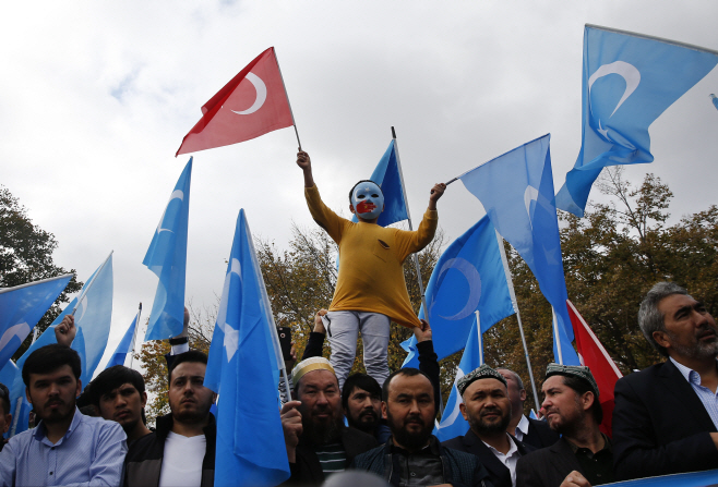 Turkey China Uighurs <YONHAP NO-0310> (AP)