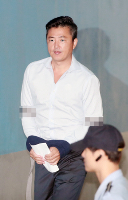 법정 향하는 고영태