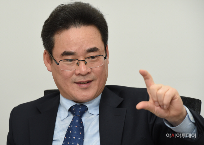 류훈 주택건축본부장