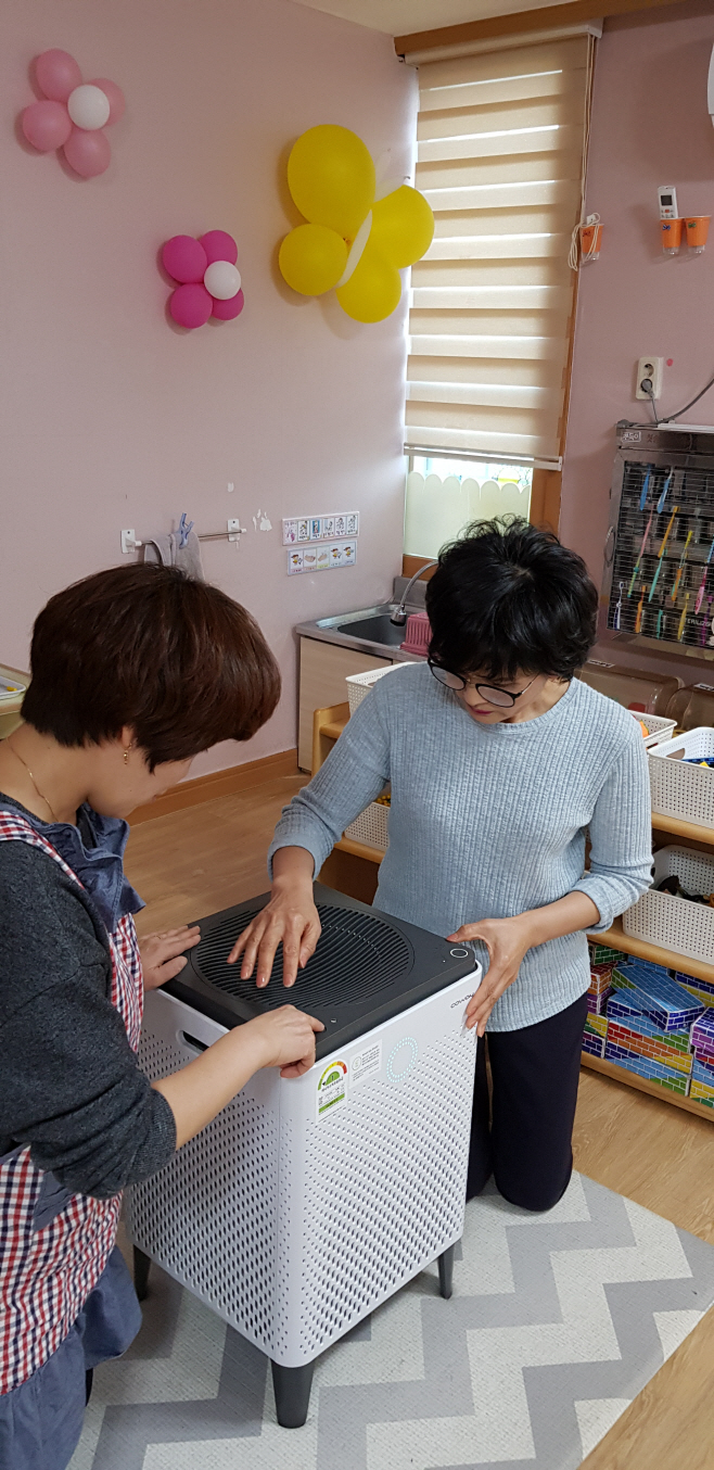 영덕군, 관내 어린이집 공기청정기 현황 점검 장면