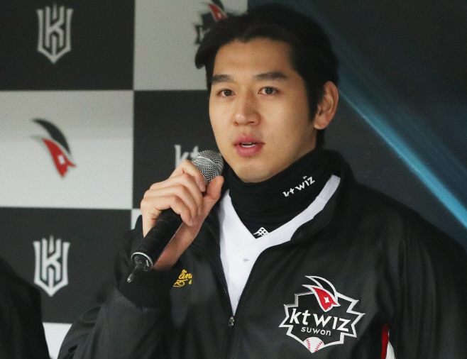 각오 밝히는 이대은<YONHAP NO-1529>