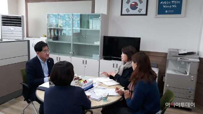 이기형 스마트미디어 중독예방 가족캠프 면담