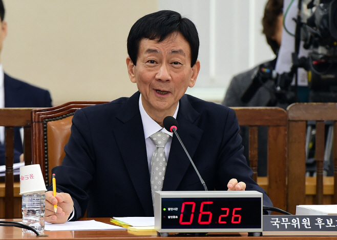 [포토] 답변하는 진영 행안부 장관 후보자