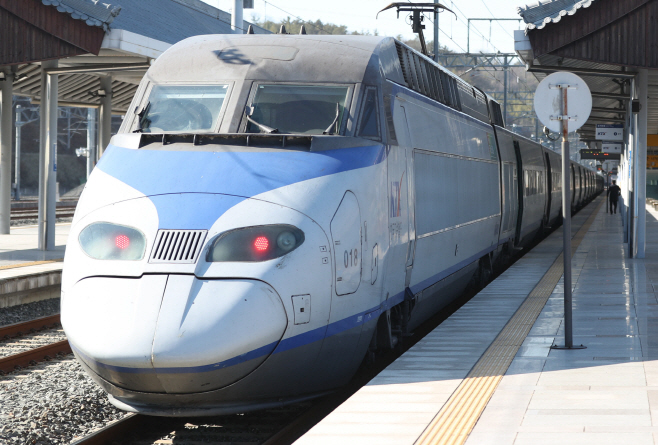 서부경남KTX 예타 조사 면제<YONHAP NO-2369>