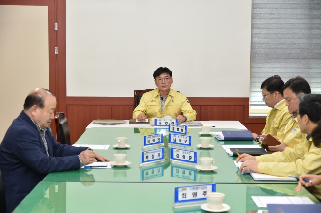 190408보도자료(청송황금사과 브랜드 디자인 윤곽 잡혀)1