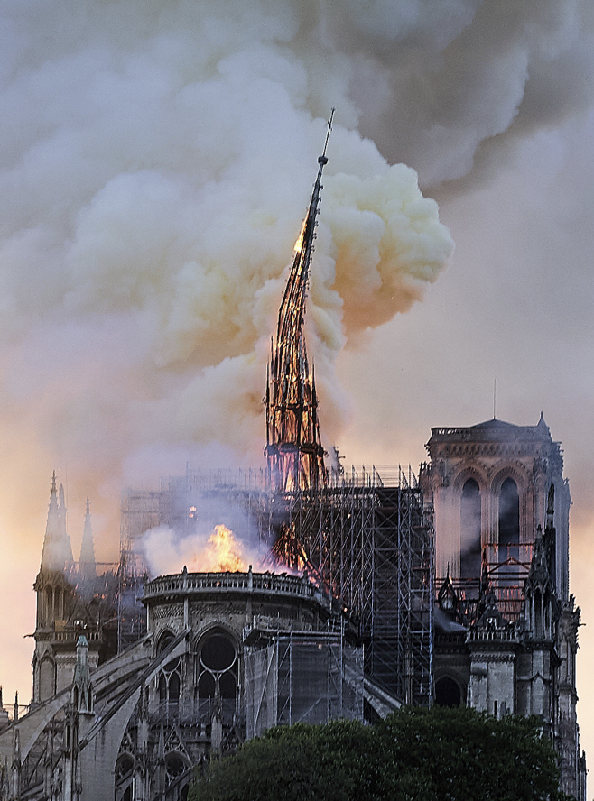 France Notre Dame Fire